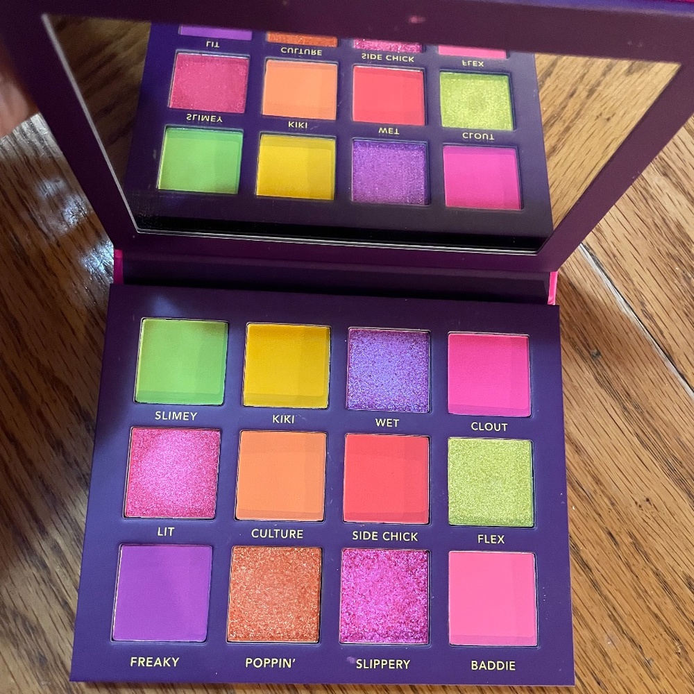 Neon Drip Eyeshadow Palette
